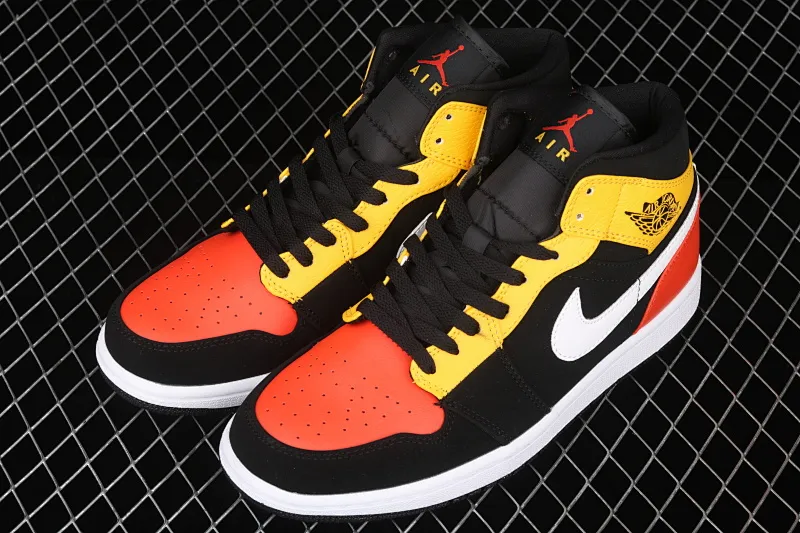 All categories Air Jordan Jordan series basketball shoes Air Jordan 1 Mid Air Jordan 1 Mid SE AJ1 Joe 1 color matching mid-top basketball shoes 852542-087